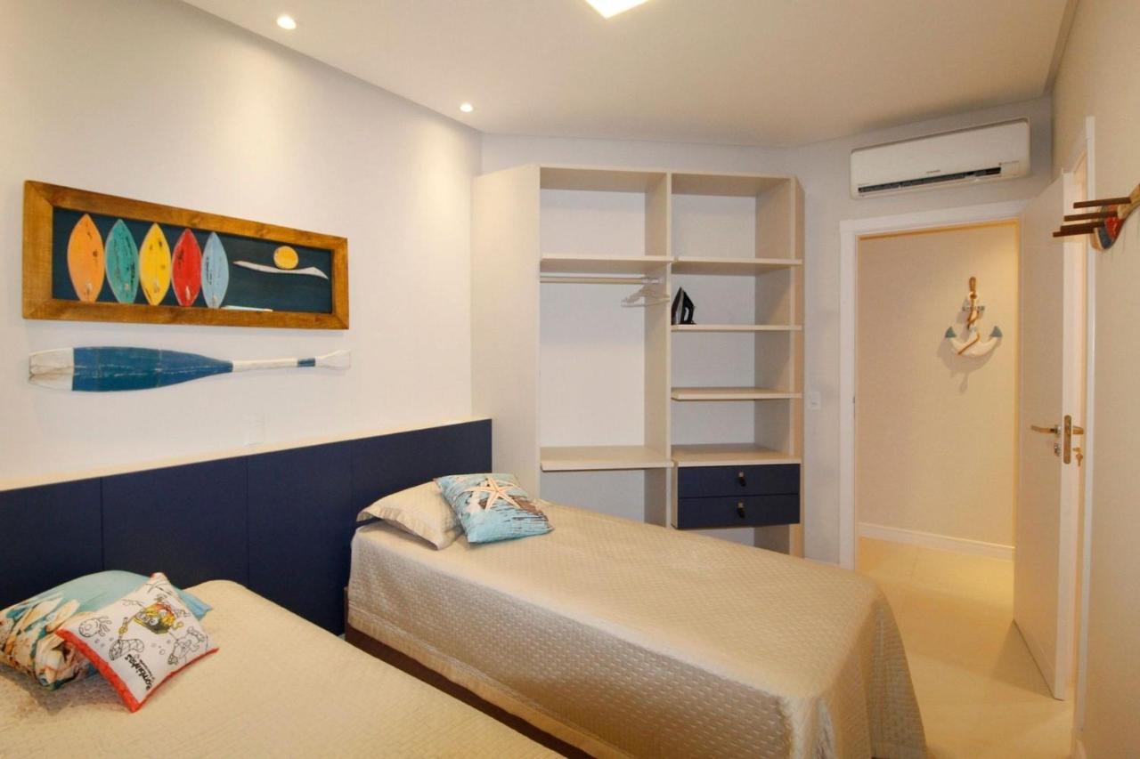 1090 Finamente Decorado 03 Suites Na Praia De Bombinhas Exteriör bild