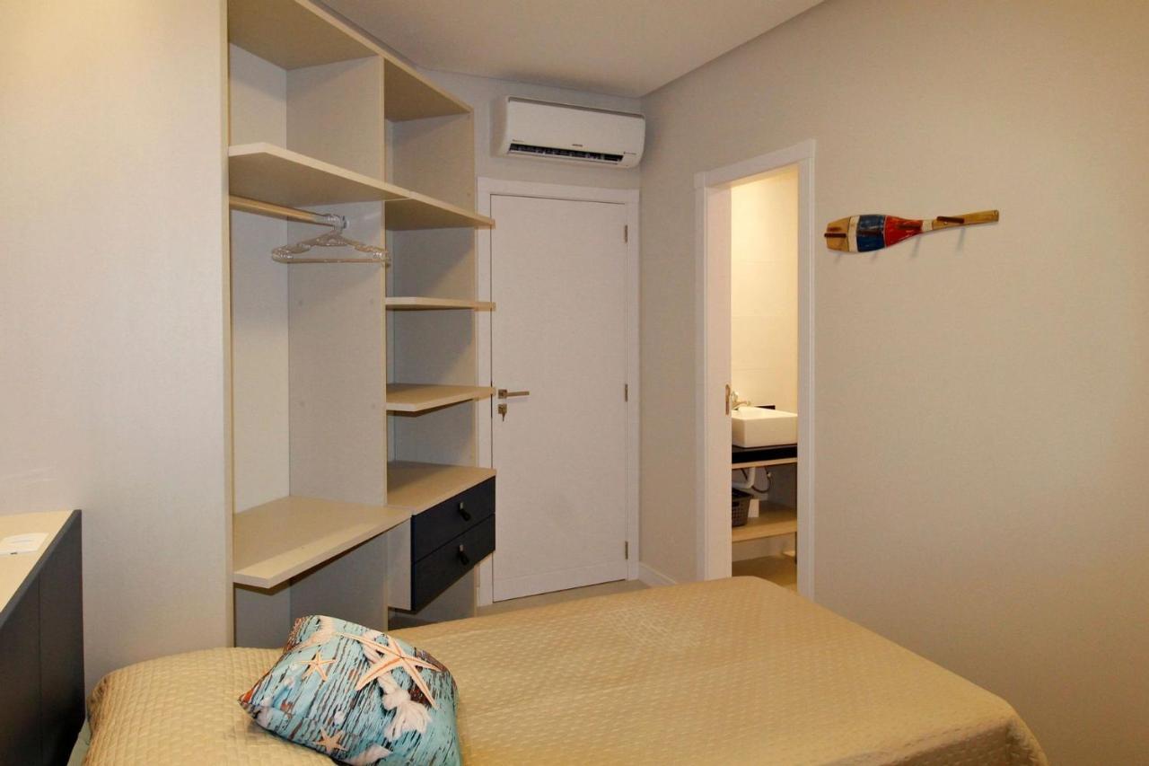 1090 Finamente Decorado 03 Suites Na Praia De Bombinhas Exteriör bild