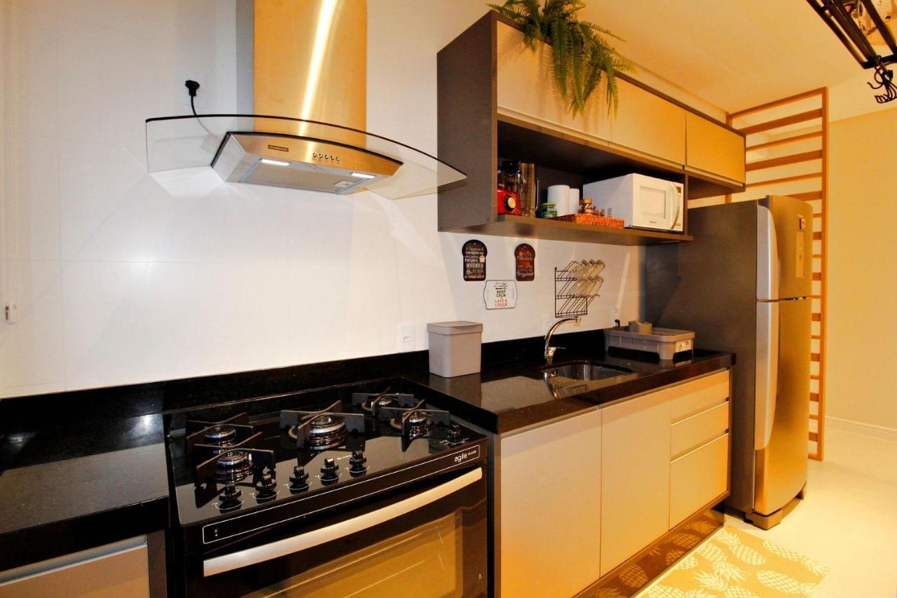 1090 Finamente Decorado 03 Suites Na Praia De Bombinhas Exteriör bild